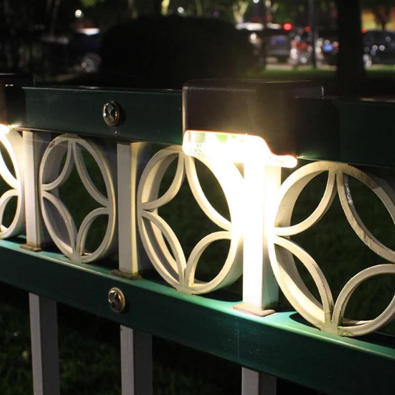 SmartDeck™ Wodoodporne, wielofunkcyjne lampy ogrodowe LED zasilane energią słoneczną